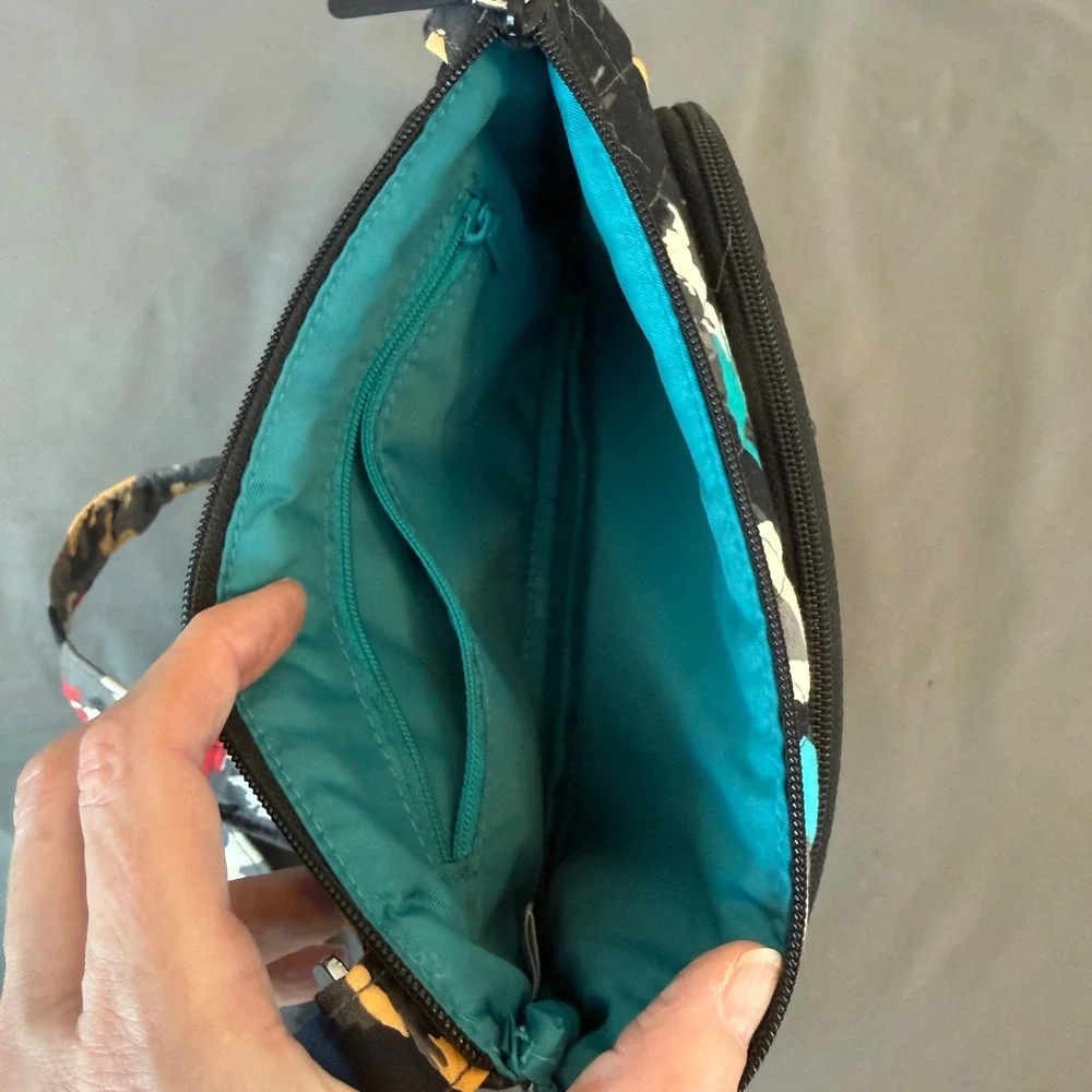 Vera Bradley Painted Feathers Quilted Cotton Crossbody Bag Organizer‎ Wallet